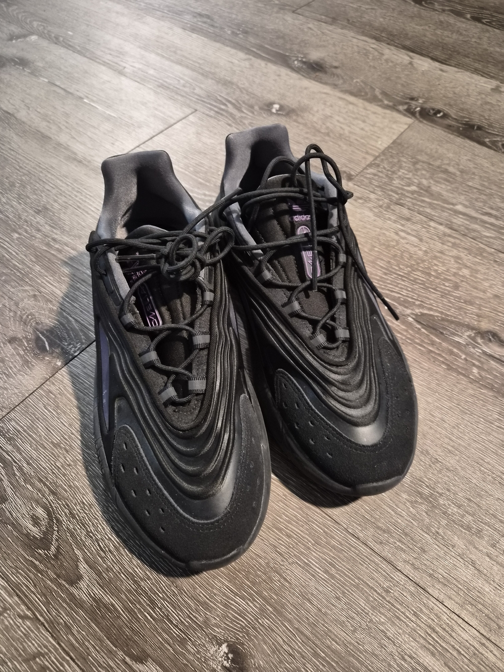 Adidas Ozelia "Carbon / Collegiate Purple" – Futuristic & Comfy – Size 9